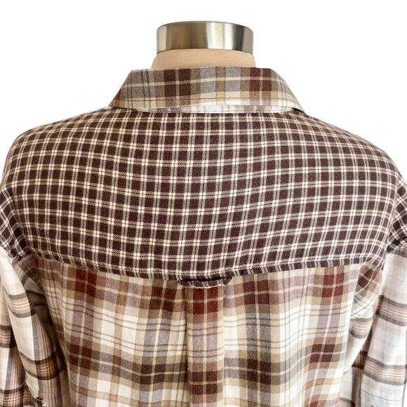 American Eagle Cozy Cabin Cropped Flannel Button Up SMALL Mixed Print Casual - Picture 6 of 10